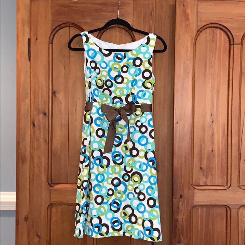 Cheerful sleeveless dress!